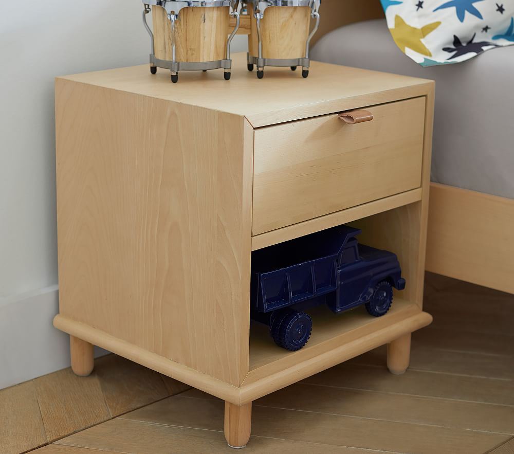 Nash Petite Nightstand